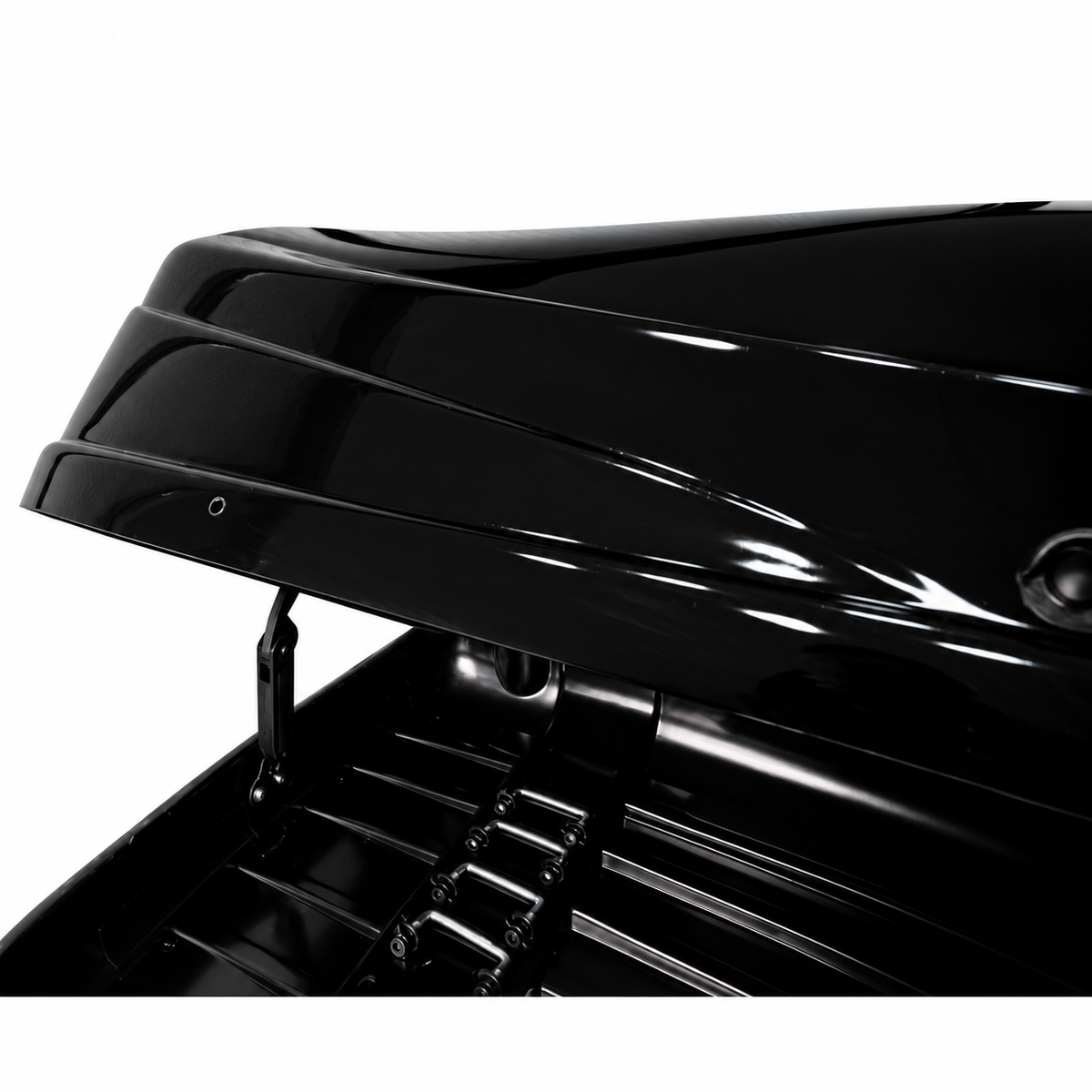 390 L roof box — hinge detail — shared interior reference